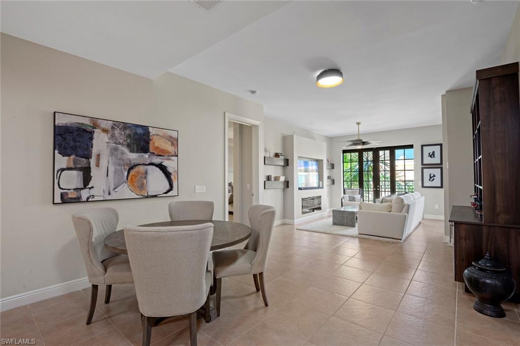 THE RESIDENCES AT COCONUT POINT - Residential Lease