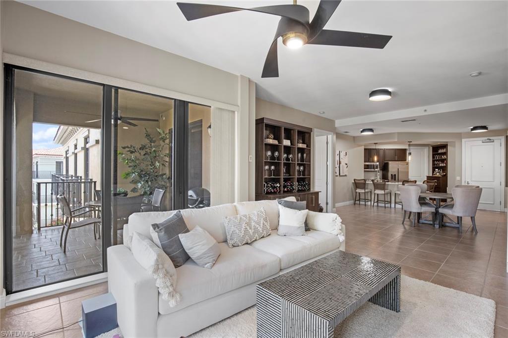 THE RESIDENCES AT COCONUT POINT - Residential Lease