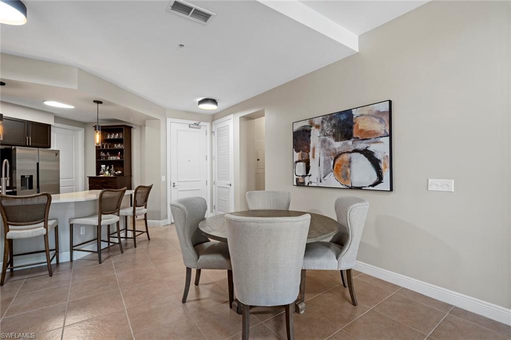 THE RESIDENCES AT COCONUT POINT - Residential Lease