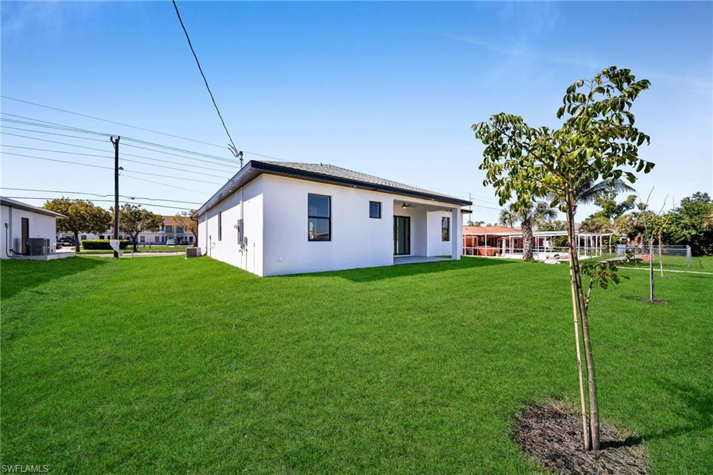 CAPE CORAL - Residential