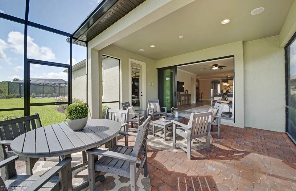 WINDING CYPRESS - Residential