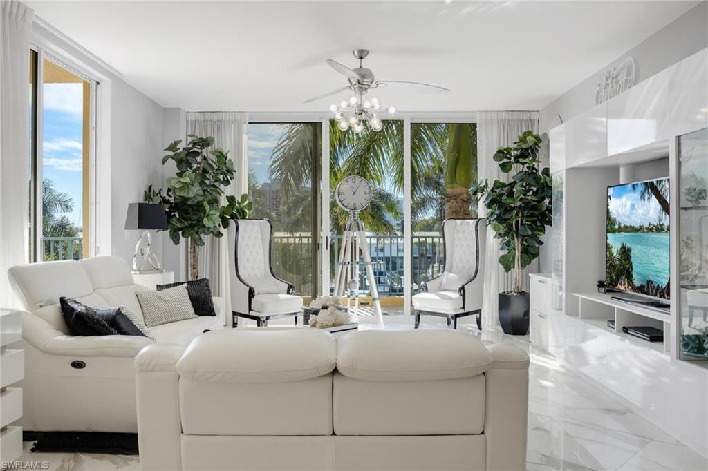 NORTH STAR YACHT CLUB - Residential