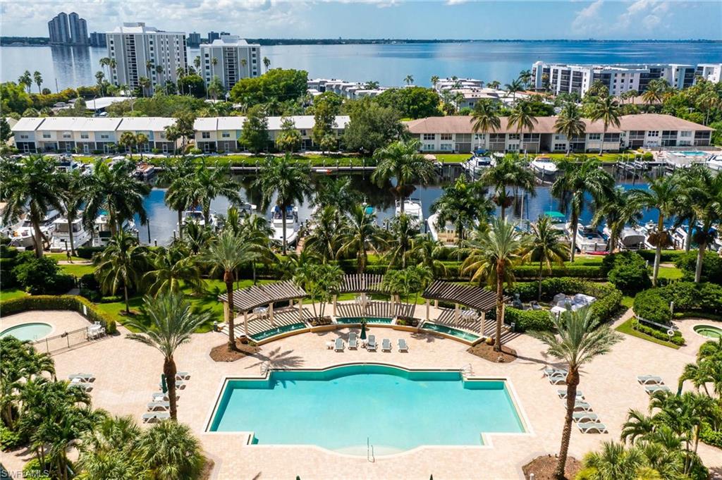 NORTH STAR YACHT CLUB - Residential