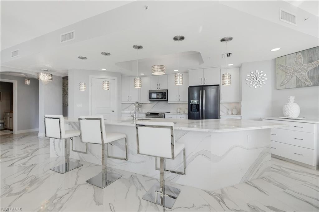 NORTH STAR YACHT CLUB - Residential