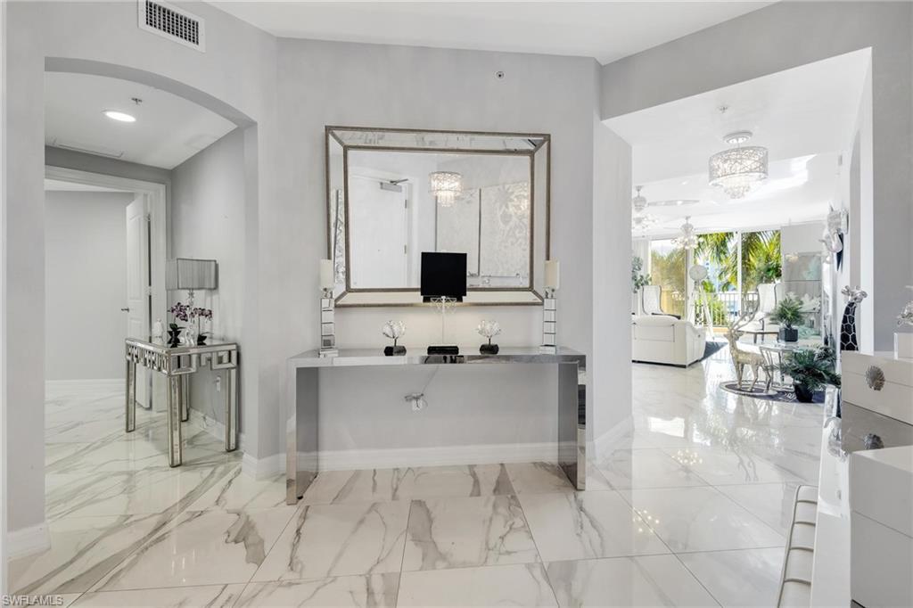 NORTH STAR YACHT CLUB - Residential