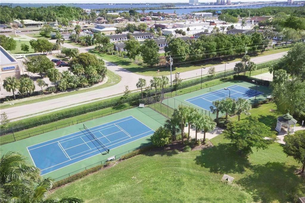 NORTH STAR YACHT CLUB - Residential