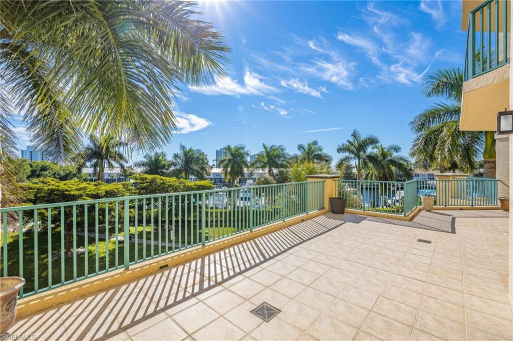 NORTH STAR YACHT CLUB - Residential