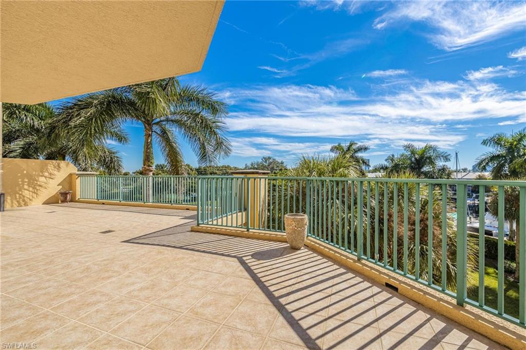 NORTH STAR YACHT CLUB - Residential