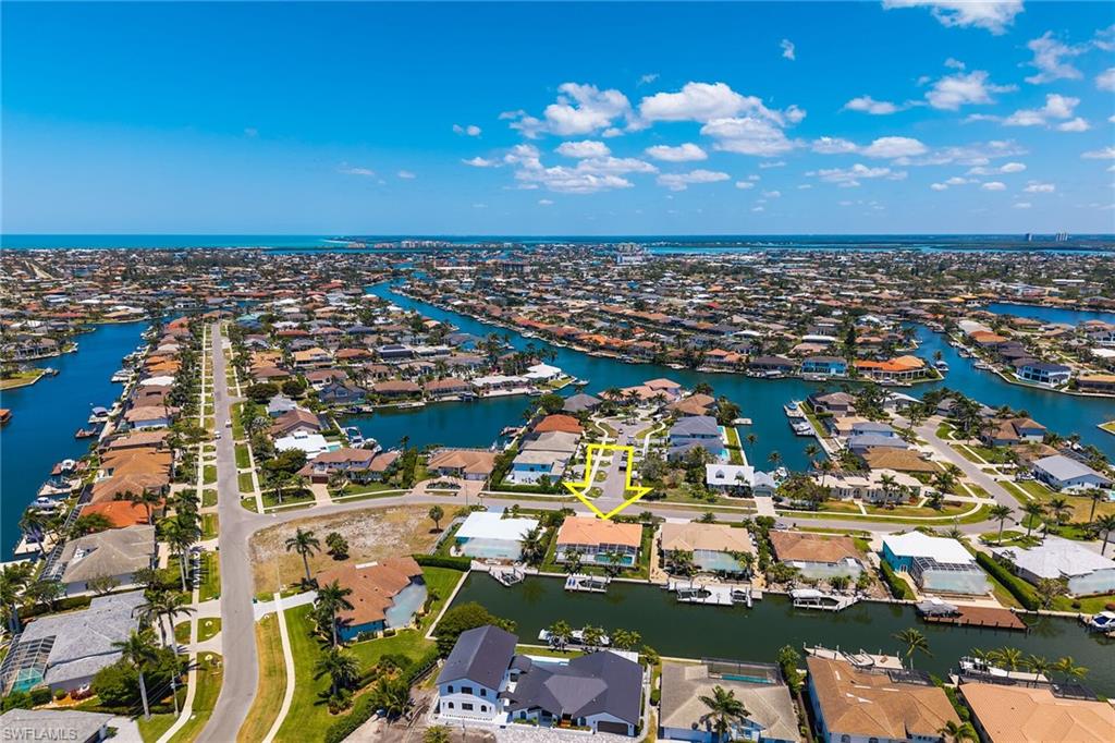 MARCO BEACH - Residential