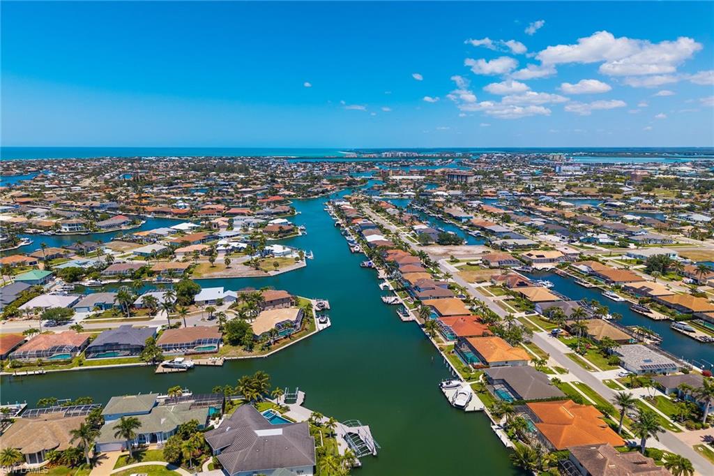 MARCO BEACH - Residential