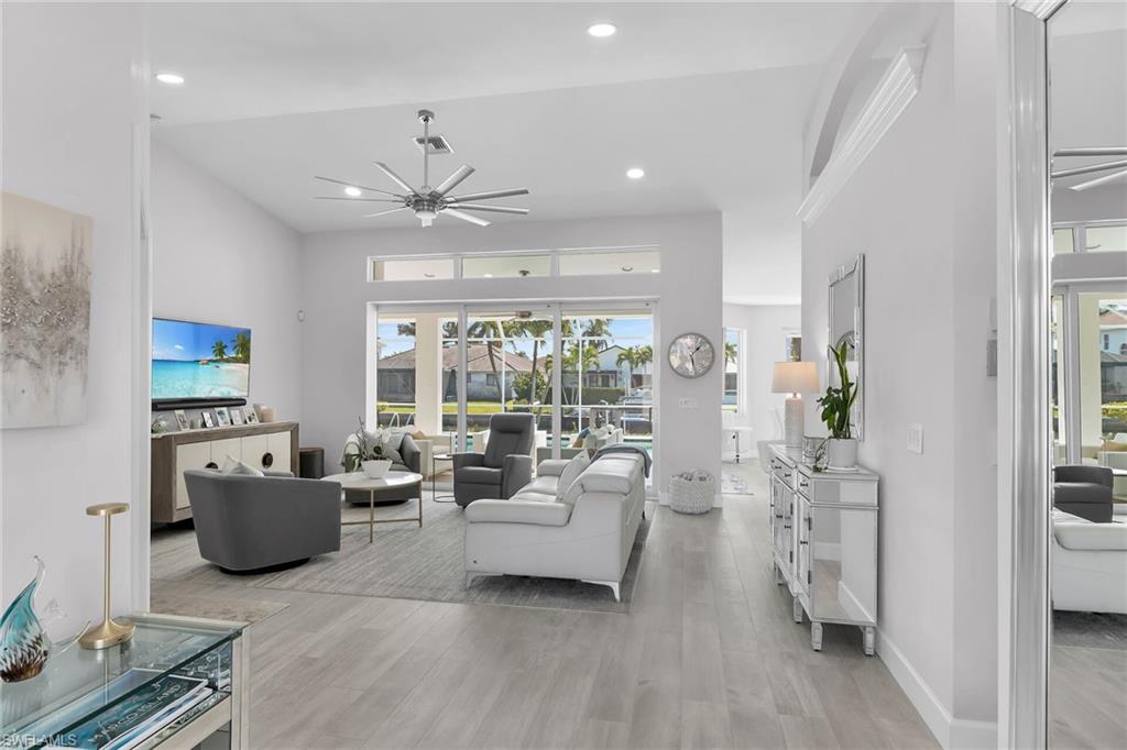 MARCO BEACH - Residential