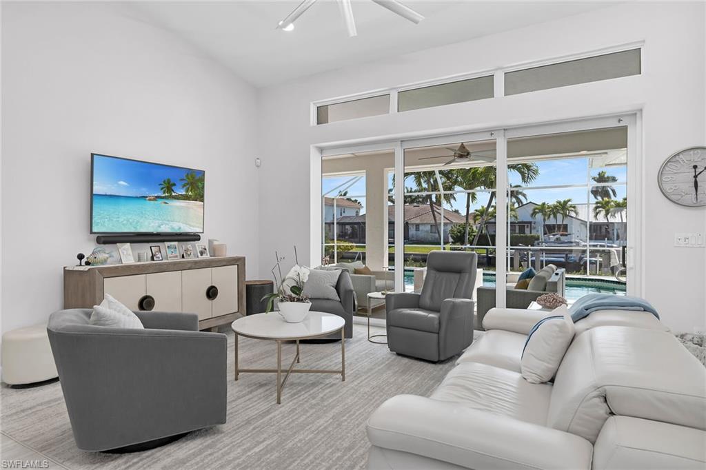 MARCO BEACH - Residential