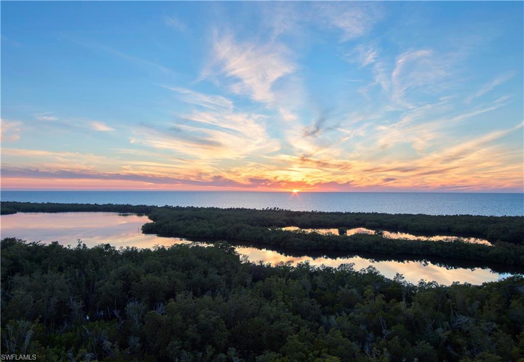 MYSTIQUE - Residential