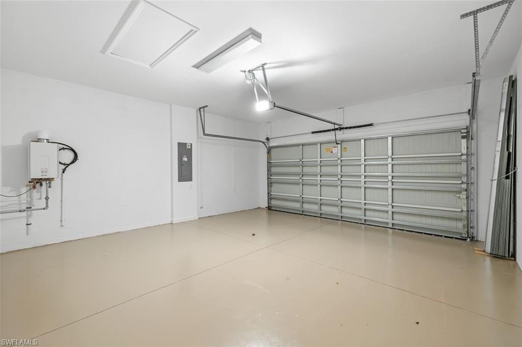 VERDANA VILLAGE - Residential Lease