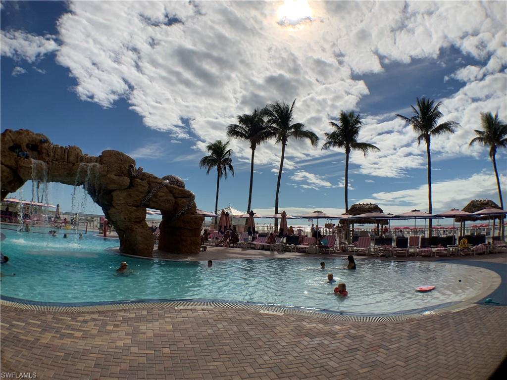 SANIBEL VIEW VILLAS - Residential