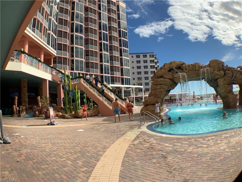 SANIBEL VIEW VILLAS - Residential