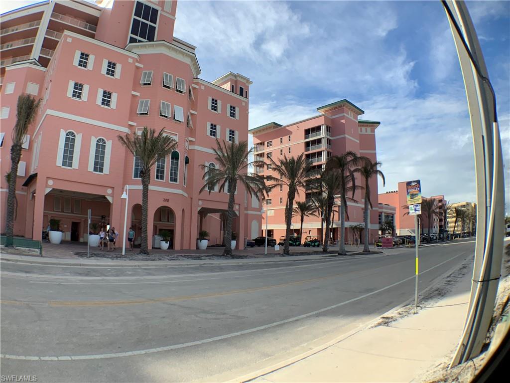 SANIBEL VIEW VILLAS - Residential