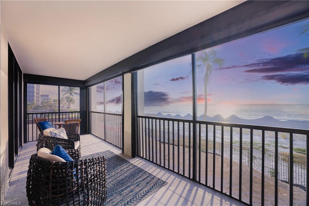 VILLAS OF VANDERBILT BEACH - Residential