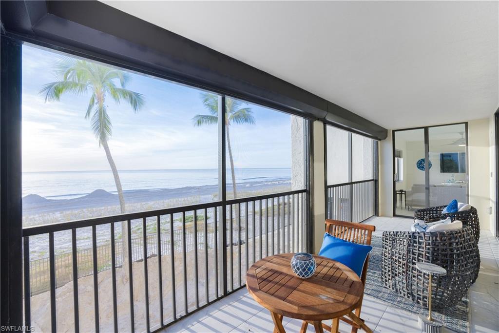 VILLAS OF VANDERBILT BEACH - Residential