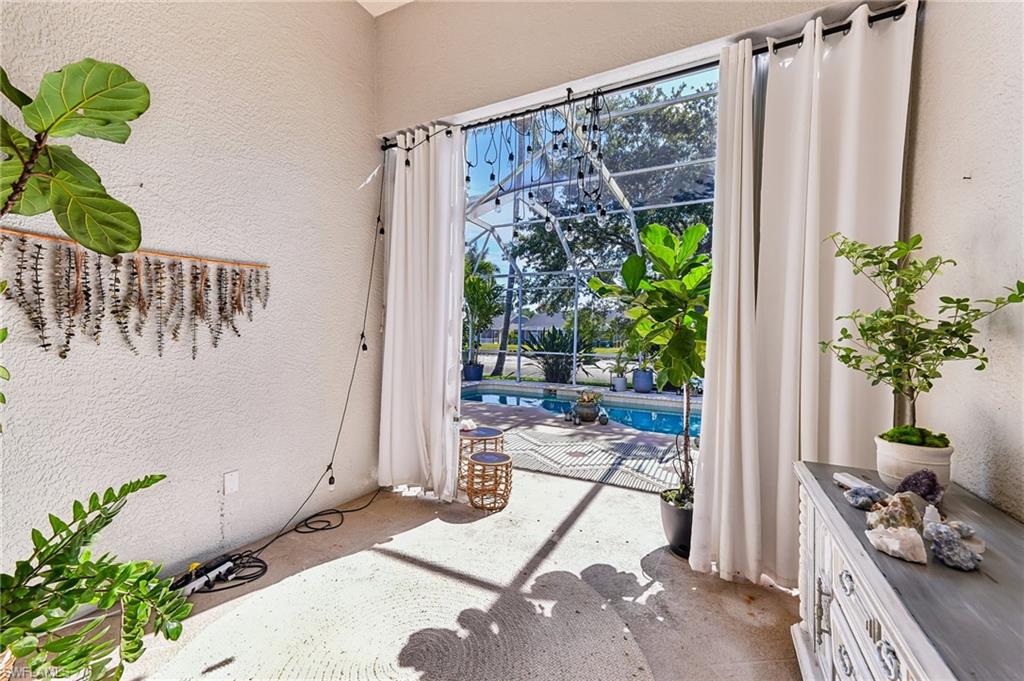 IBIS COVE - Residential