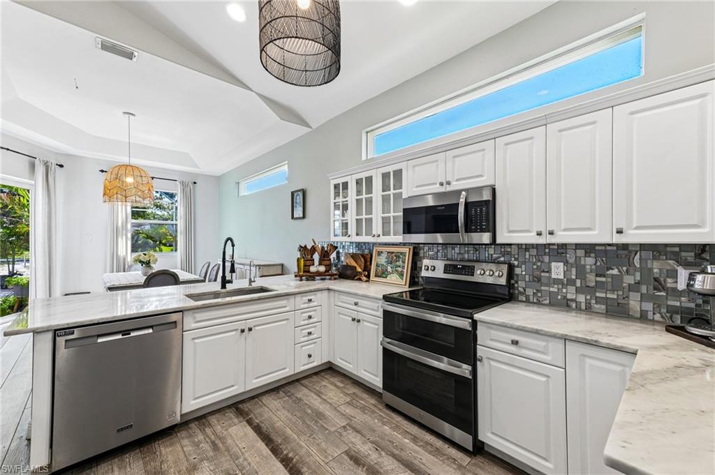 IBIS COVE - Residential