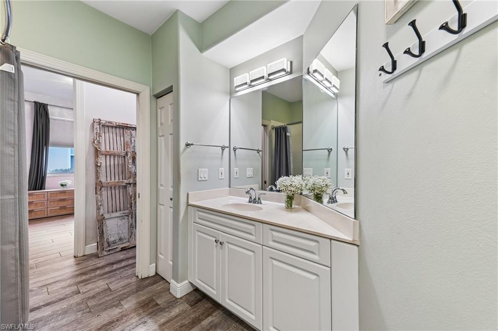 IBIS COVE - Residential