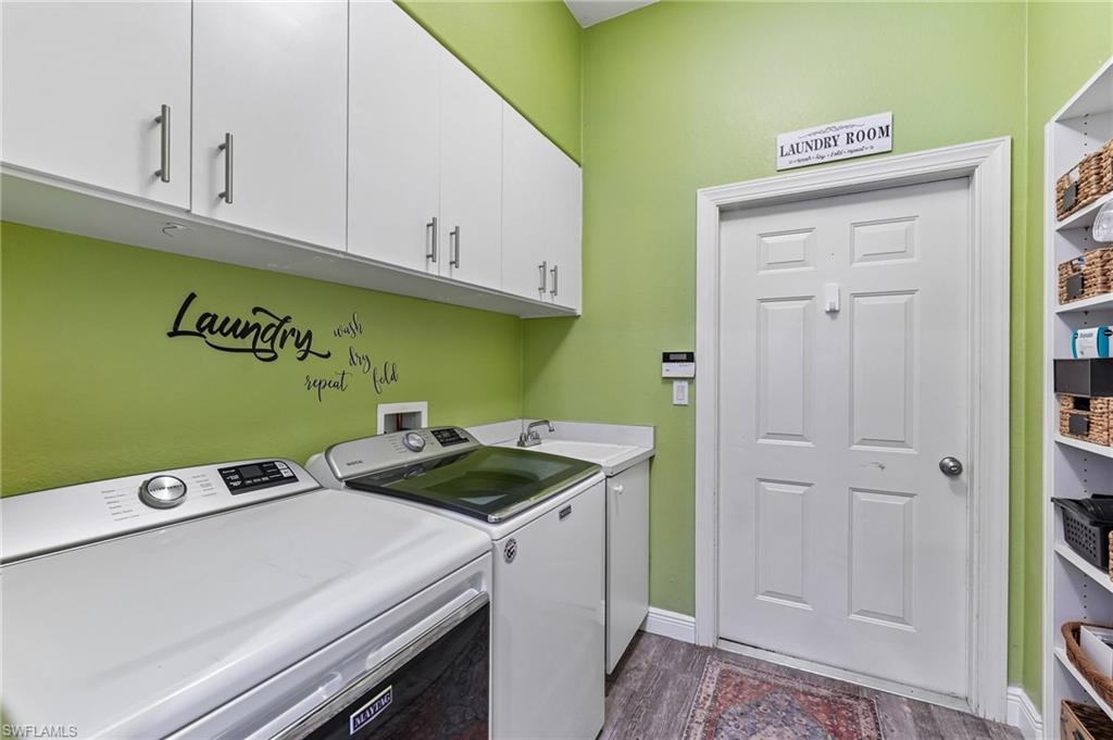 IBIS COVE - Residential