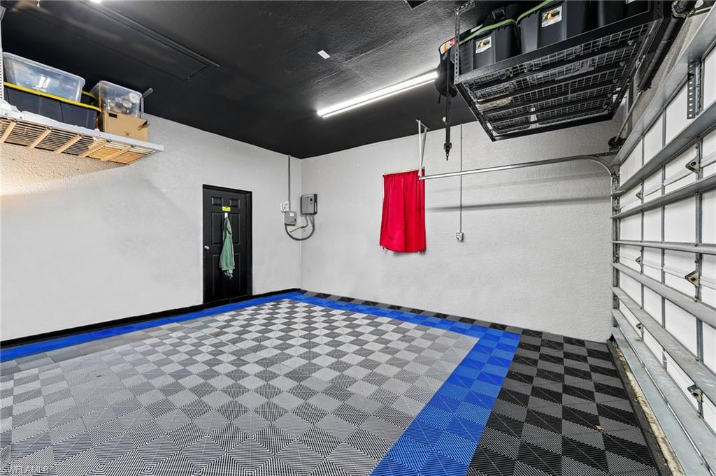 IBIS COVE - Residential