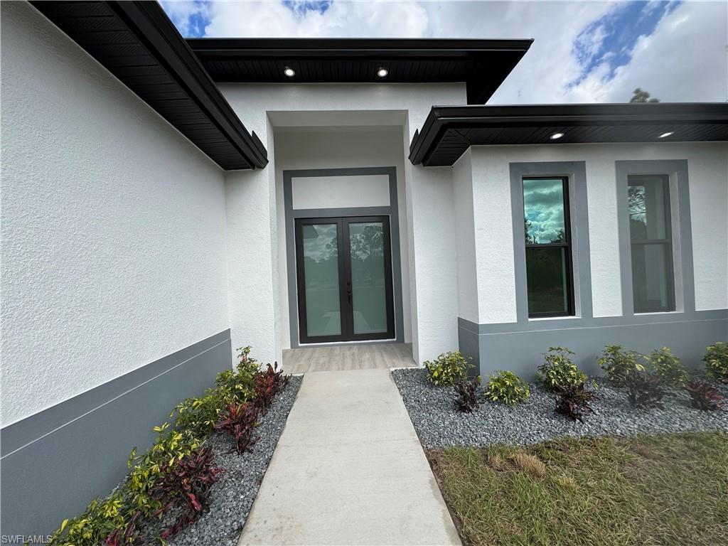 GOLDEN GATE ESTATES - Residential