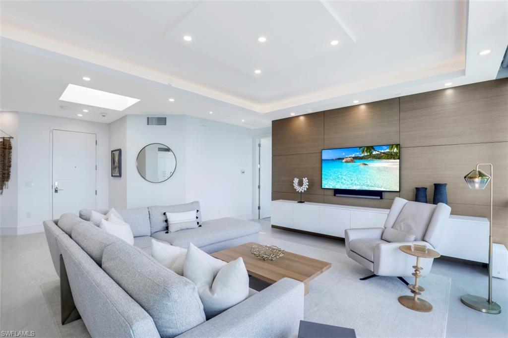 BAY SHORE PLACE - Residential