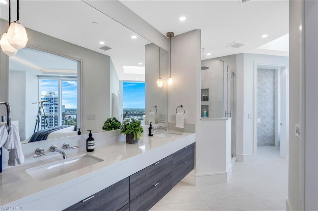 BAY SHORE PLACE - Residential