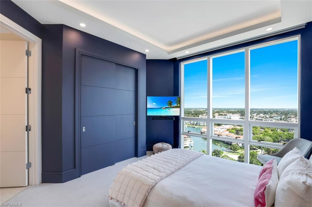 BAY SHORE PLACE - Residential