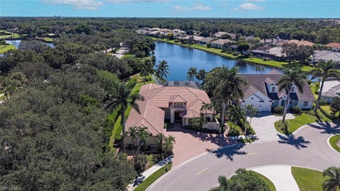 Photo of 915 SPANISH MOSS TRL, NAPLES, FL 34108 (MLS # 226033364)