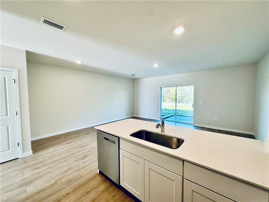 ASHER PARK - Residential Lease