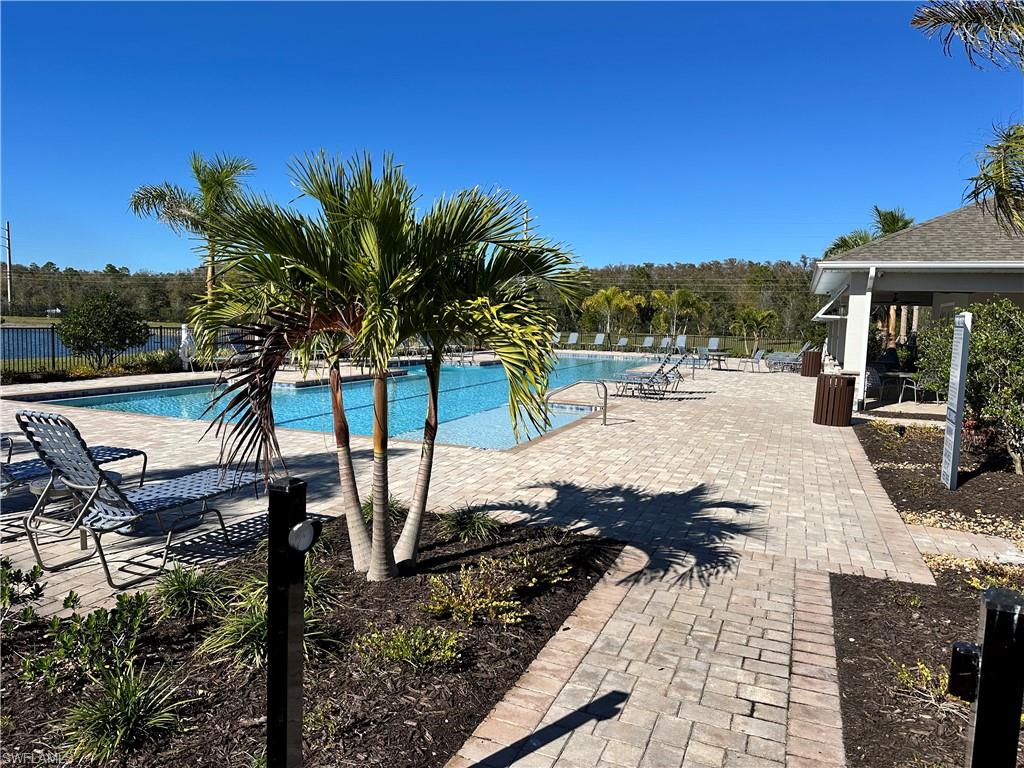 ASHER PARK - Residential Lease