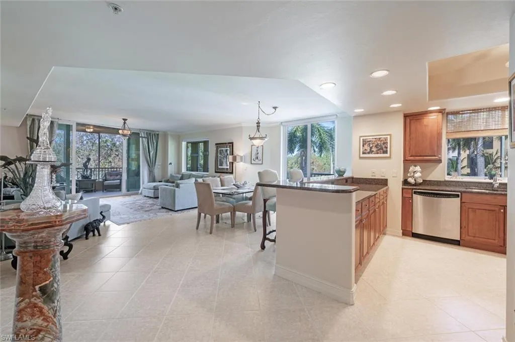 Naples, Florida 34109, United States, 2 Bedrooms Bedrooms, ,3 BathroomsBathrooms,Residential,Active,36581