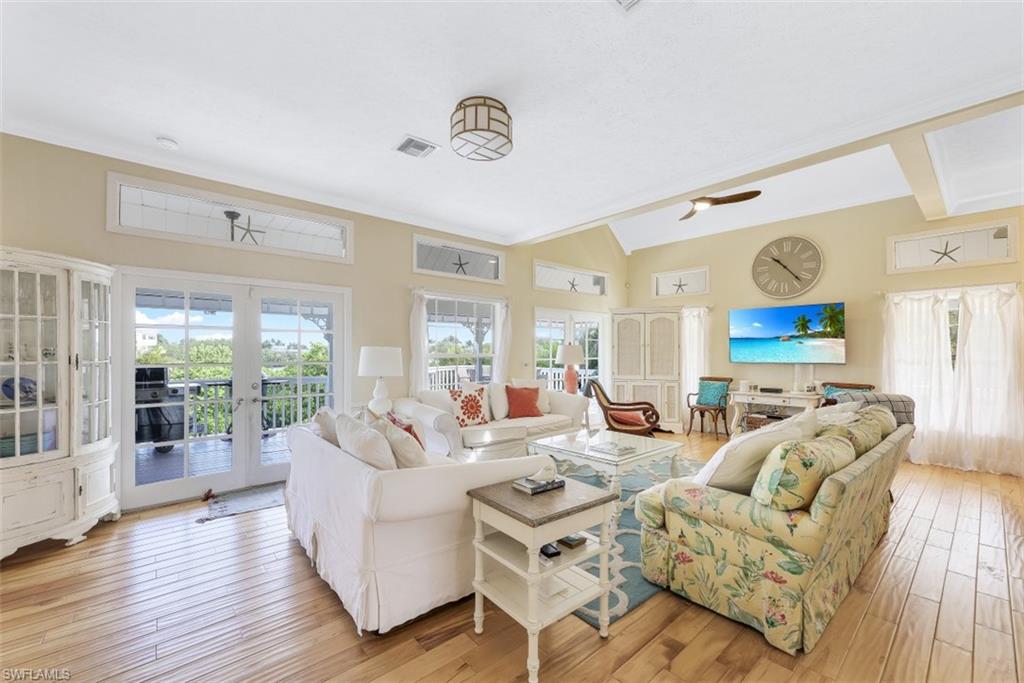 SOUTHPORT ON THE BAY - Residential