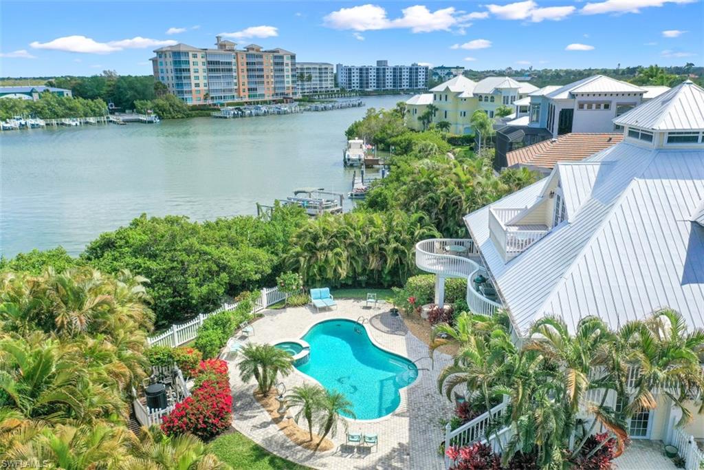 SOUTHPORT ON THE BAY - Residential