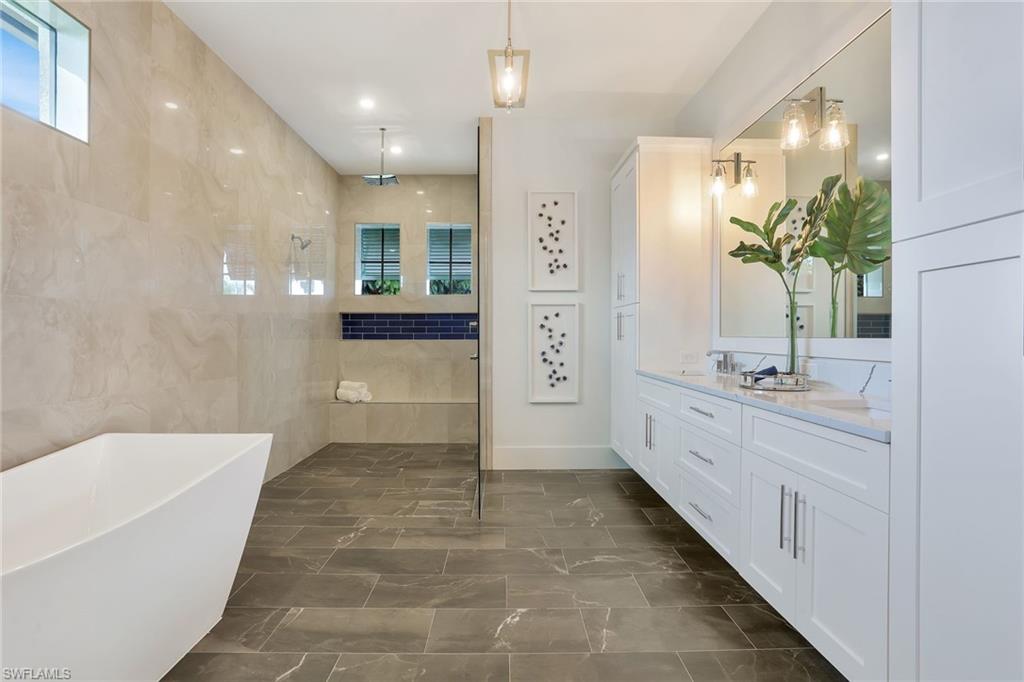 MARCO BEACH - Residential