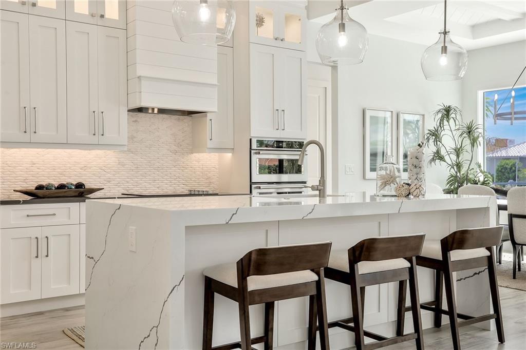 MARCO BEACH - Residential