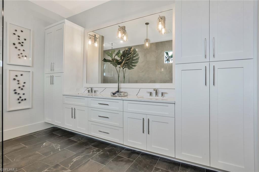 MARCO BEACH - Residential