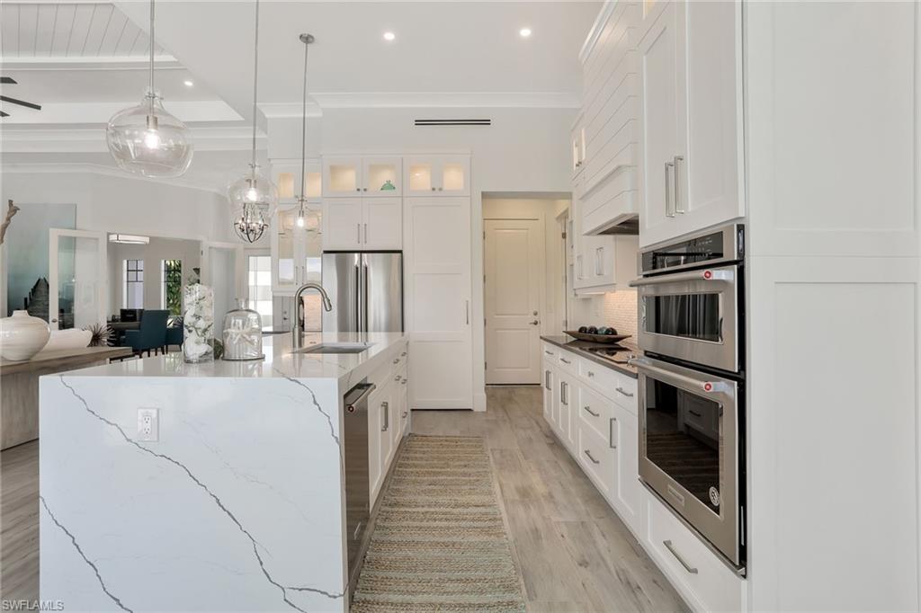 MARCO BEACH - Residential