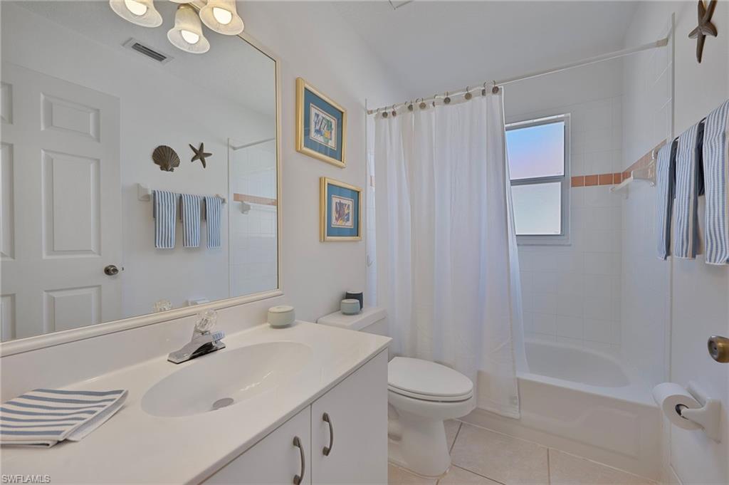 HUNTINGTON LAKES - Residential