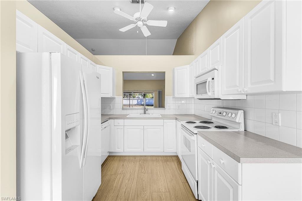 REFLECTION LAKES - Residential