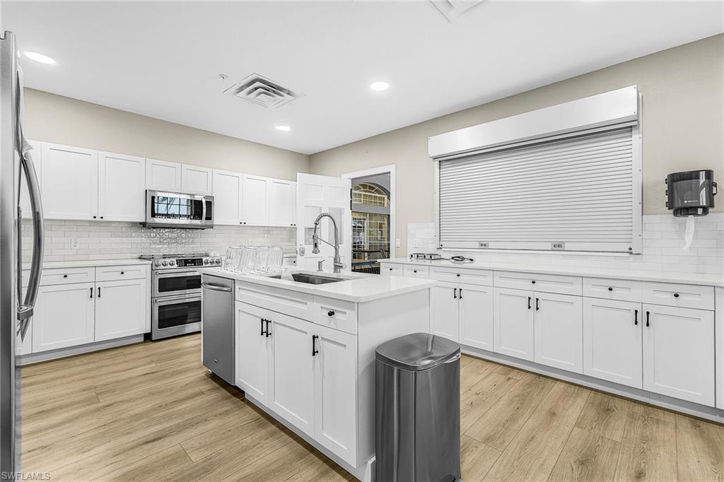 REFLECTION LAKES - Residential