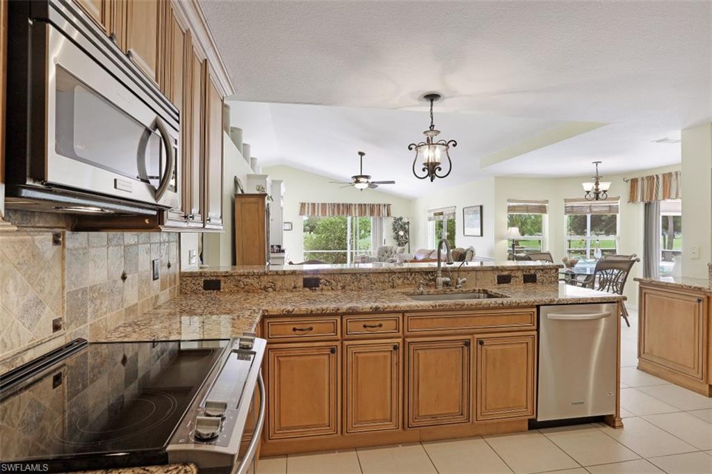 CORAL OAKS GOLF COURSE - Residential