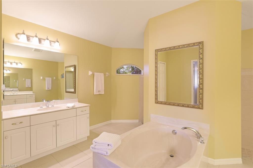 CORAL OAKS GOLF COURSE - Residential