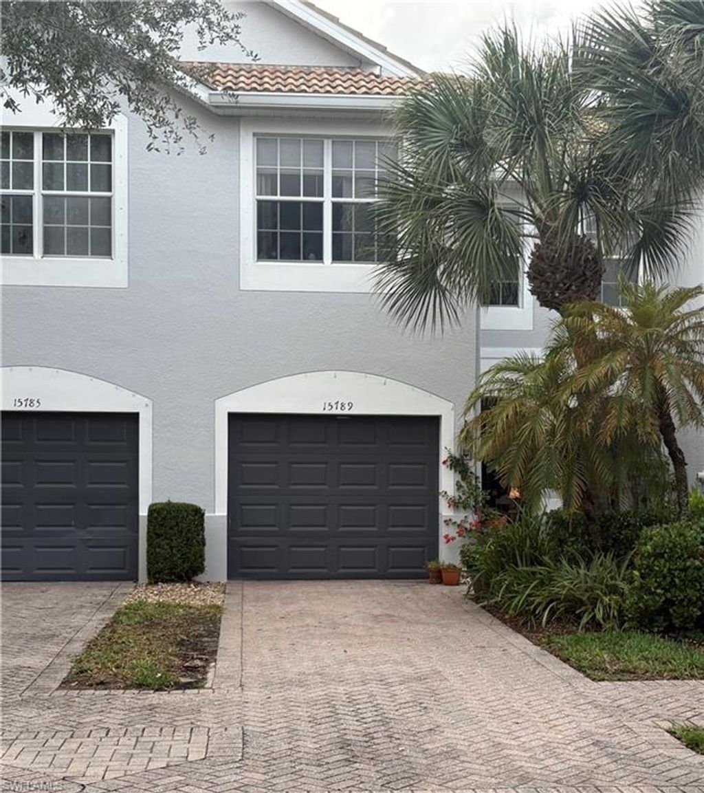 Photo of 15789 Marcello CIR, NAPLES, FL 34110 (MLS # 225076918)