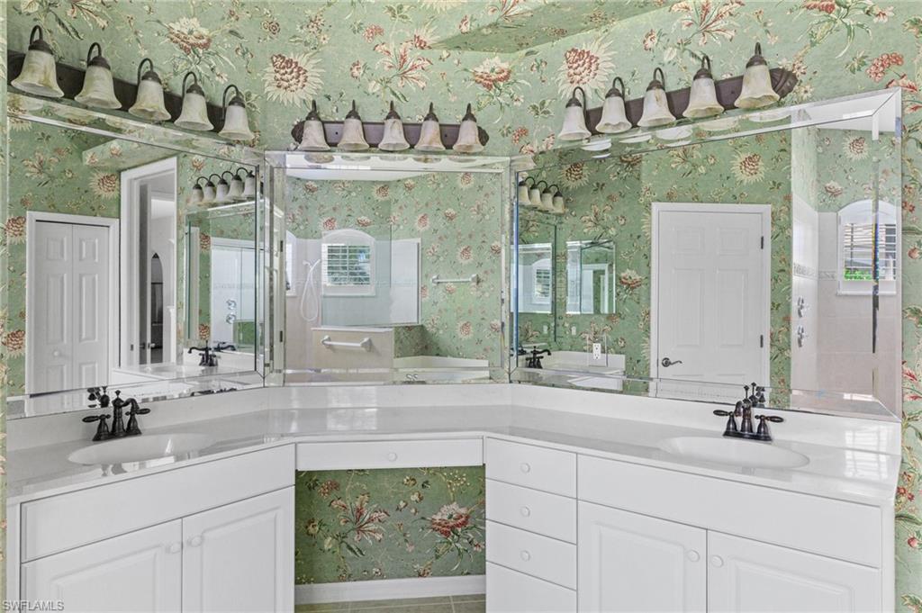 HUNTERS RIDGE - Residential