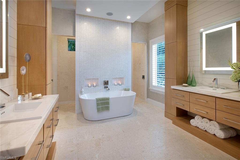 PARK SHORE - Residential